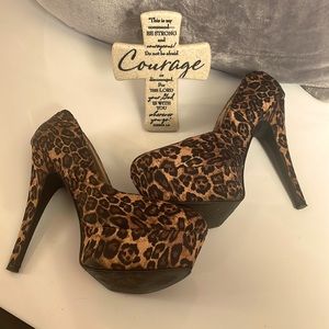 Cheetah Print Heels. Size 7.5